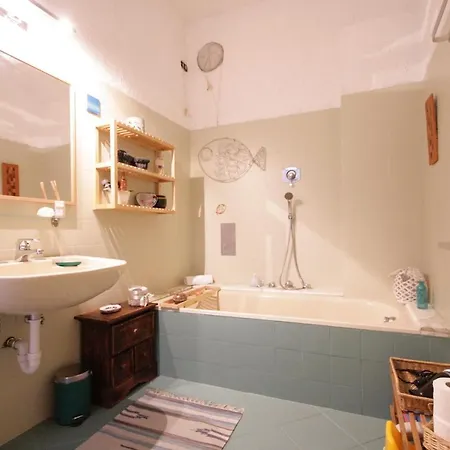Casa Di Charme In Centro 8 Posti Letto, 2 Bagni *