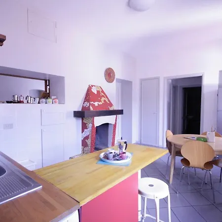 Casa Di Charme In Centro 8 Posti Letto, 2 Bagni דירה